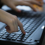 cursuri online miercuri din cauza ninsorilor peste 2 000 de elevi afectati in trei judete 6966826c1c0a8