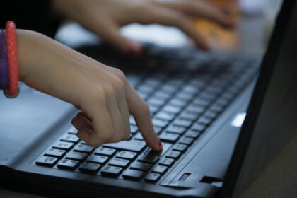 cursuri online miercuri din cauza ninsorilor peste 2 000 de elevi afectati in trei judete 6966826c1c0a8