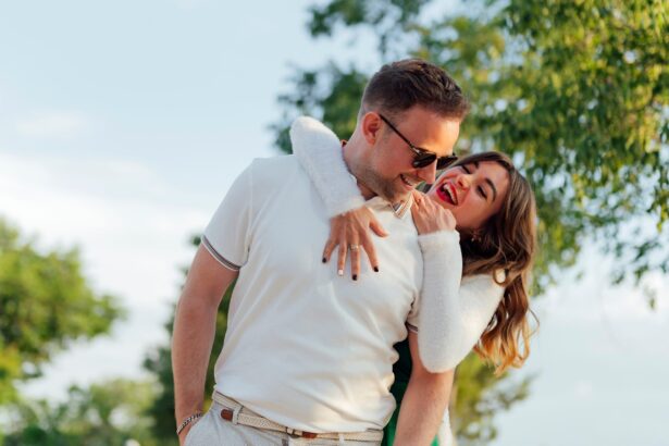 de ce unii barbati prefera partenere mult mai tinere iata ce spune psihologia 696cff7052125