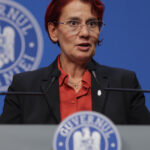 dogioiu spune ca nu exista legaturi intre premier si avocata adriana georgescu sunt doar fotografii de la evenimente publice 697cd3517495d