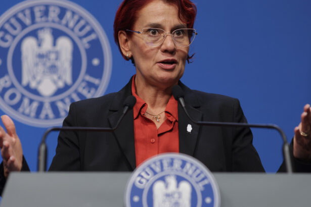 dogioiu spune ca nu exista legaturi intre premier si avocata adriana georgescu sunt doar fotografii de la evenimente publice 697cd3517495d