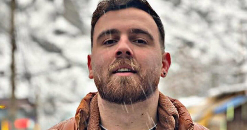 dominic fritz distribuie poza iranianului pe care regimul de la teheran vrea sa l execute azi mesaj de sustinere pentru protestatari 69675c623fa3b