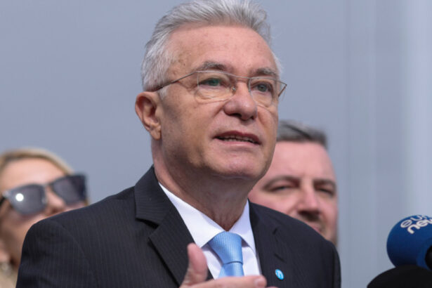 exclusiv cristian diaconescu despre avionul prezidential este economie dar si ipocrizie conteaza cum te prezinti in exterior 695ffffcc6464