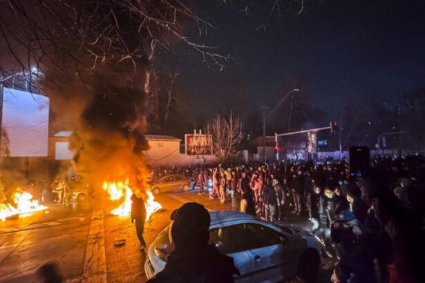 exclusiv criza in iran o parte din personalul misiunilor romaniei revine in tara toiu e un risc extrem de ridicat am ridicat alerta la 9 9 6968d10742231