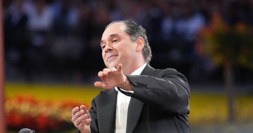 filarmonica din viena a anuntat dirijorul care se va afla la pupitrul orchestrei cu ocazia concertului de anul nou 2027 695eaafc2b6dd