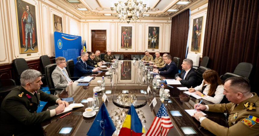 foto comandantul suprem al fortelor aliate nato in vizita la bucuresti ce a discutat generalul american cu ministrul apararii 696e807dd9004