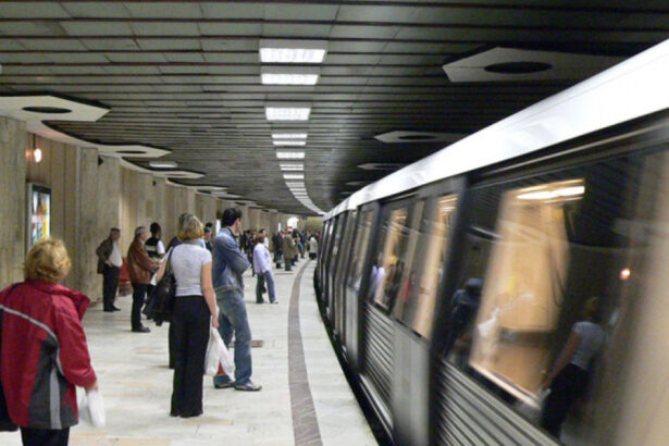 incident la metrou se circula in sistem pendula intre statiile piata sudului eroii revolutiei si tudor arghezi piata sudului 6970e7ba1b412