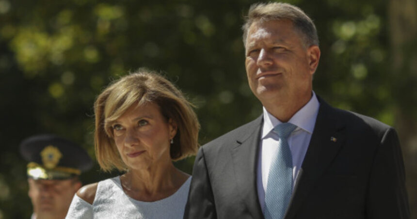 klaus iohannis scapa de sechestrul asupra bunurilor familiei cererea anaf in cazul datoriilor la stat a fost respinsa 6972326343894