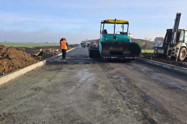 lucrarile de modernizare a strazii prelungirea tractorului din cumpana care va face legatura cu a4 continua iata anuntul primariei 695bab71b991b