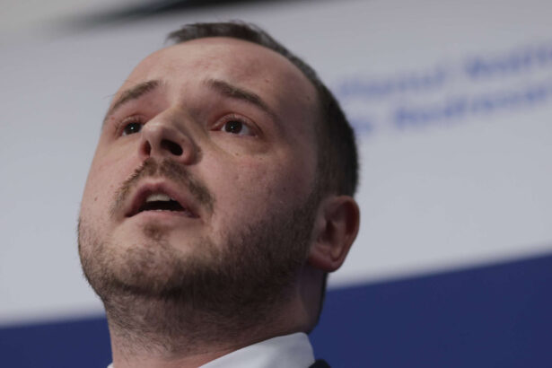 ministrul sanatatii invita sindicatele si societatile profesionale saptamana viitoare la discutii pe tema garzilor de 12 ore 695c9bad6cfda