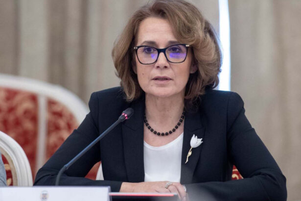 nicoleta pauliuc i a cerut lui ilie bolojan sa elimine masurile de reforma care afecteaza pacientii oncologici raspunsul premierului 696e9ca04ca7d