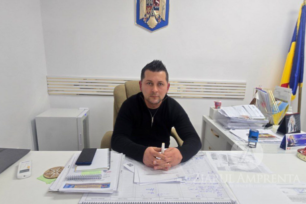 paul mihaita moldovan primarul comunei albesti vesti bune despre investitiile majore derulate in comuna in 2026 canalizare gaze iluminat public locuri de joaca si infrastructura moderna pentru t 69798d79163fe