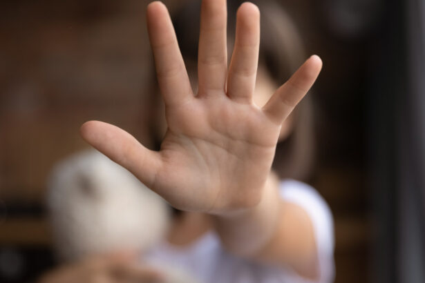 premiera in romania ordin de protectie impotriva unei mame care timp de 6 ani si a tinut copilul departe de tatal sau 696a53bd8b3fd