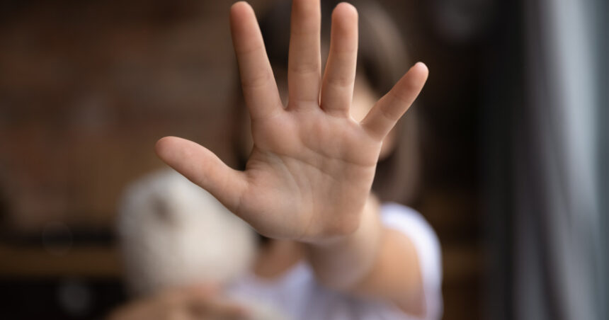 premiera in romania ordin de protectie impotriva unei mame care timp de 6 ani si a tinut copilul departe de tatal sau 696a53bd8b3fd