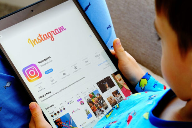 retelele sociale sub restrictii franta urmeaza exemplul australiei si vrea interzicerea accesului pentru adolescenti sub 15 ani 69669e85d827e