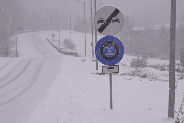 sedinta de urgenta in alba din cauza vremii severe autoritatile mobilizare totala dupa ninsori si vant puternic 695f3b219d1c1