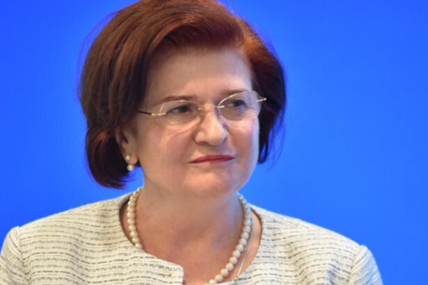 sefa colegiului medicilor la spitalul din buzau au fost consultati in 6 zile 1 562 de pacienti de 3 medici o presiune foarte mare 695ec72741a32