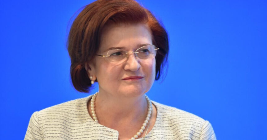 sefa colegiului medicilor la spitalul din buzau au fost consultati in 6 zile 1 562 de pacienti de 3 medici o presiune foarte mare 695ec72741a32