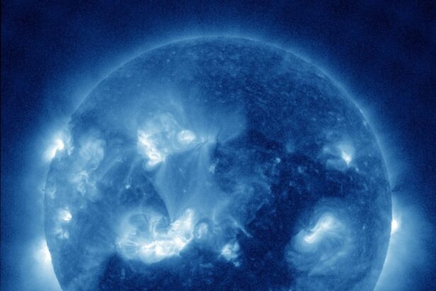 soarele a dezlantuit o eruptie colosala de clasa x in directia pamantului 696e3bd994d96