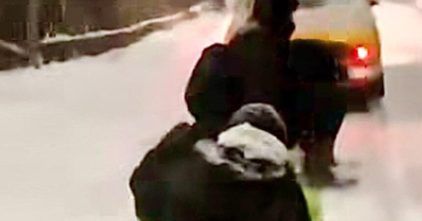 un adolescent care se dadea cu sania trasa de masina a murit dupa ce a fost aruncat intr un cap de pod 696ab9dd7ec24