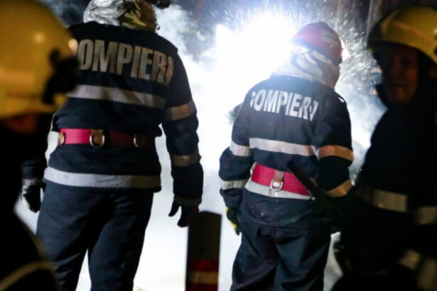 un tanar din constanta a provocat un incendiu in care au ars 3 000 de baloti de paie politistii l au retinut 695cfe12149f2