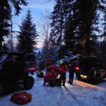 un turist a cazut peste 70 de metri cu atv ul intr o rapa din muntii baiului salvamontistii au intervenit de urgenta 6962bb98366f9