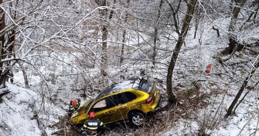 video accident grav in arges o masina a cazut intr o rapa trei oameni au fost raniti 695f735fdb43c