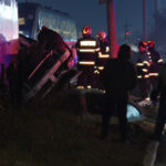 video accident grav in chiajna masina lovita de tren un barbat scos inconstient din autoturism 696ff8d81138e