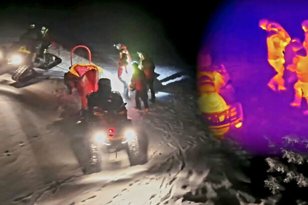 video actiune salvamont in conditii extreme pentru salvarea unui ucrainean ratacit in munti zapada de un metru minus 20 de grade 6965eb3990864