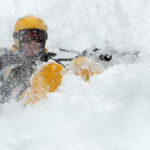 video avertismentul salvamont risc insemnat de avalansa in bucegi dupa caderile masive de zapada 695c083b6586b