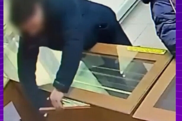 video furt la amanet in sector 4 recidivist eliberat in decembrie surprins de camerele de supraveghere 696b708106436