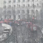 video incendiu la ministerul finantelor pompierii au intervenit cu mai multe autospeciale traficul in zona este blocat 695f9a235b7ee