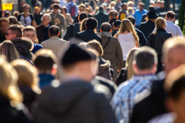 video institutiile in care romanii au cea mai mare incredere parlamentul e pe ultimul loc unde se situeaza presedintia sondaj 697b3f07395d6