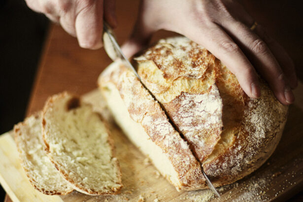 video preturi mai mari la paine din cauza scumpirilor in lant franzela alba ramane preferata romanilor nu mi ajung banii 6976f61f84e31