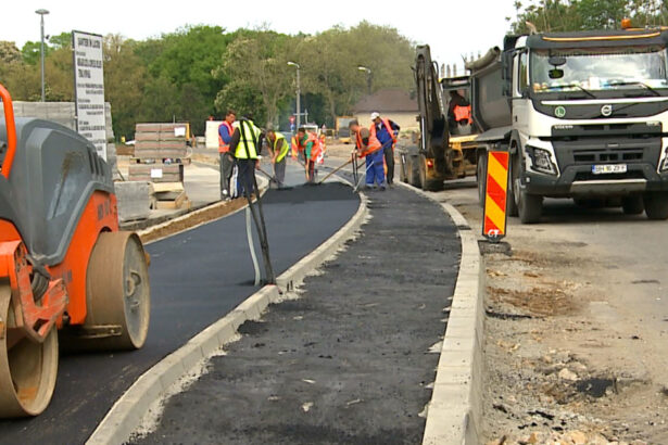 video primaria unui mare oras din romania obligata de instanta sa asfalteze si sa puna trotuare reclamanta a primit si despagubiri morale 6969f856bf70c