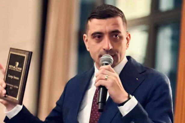 video sa ti stea in gat mesajul unui vicepresedinte pe catre george simion dupa ce a taiat tortul in forma groenlandei 6972209fb2340