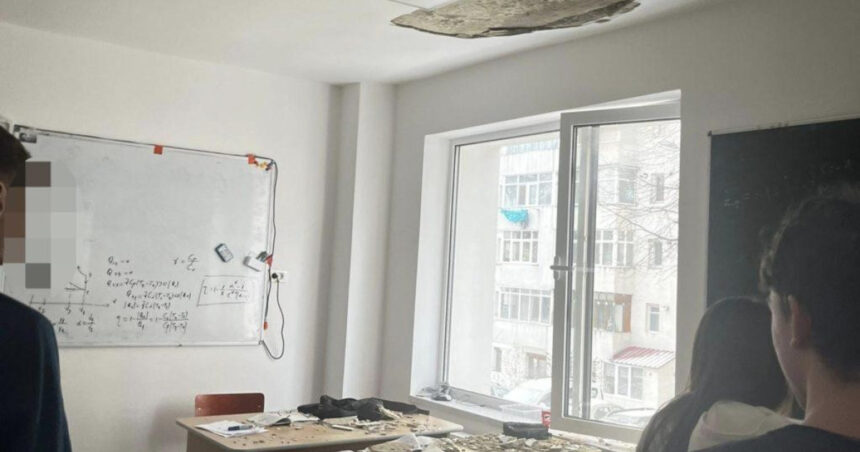 video tavan prabusit peste elevi la un liceu din botosani cladirea fusese renovata in 2024 prin pnrr 69678a10711fb