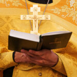 zi cu cruce rosie in calendar pe 25 ianuarie preotul explica semnificatia praznicului si obiceiurile care aduc binecuvantare in casa 6975c0bf50a6a