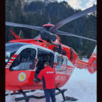actiune de salvare in muntii bucegi o persoana dusa la spital cu elicopterul smurd salvamontistii trag un semnal de alarma 697f9974c320c
