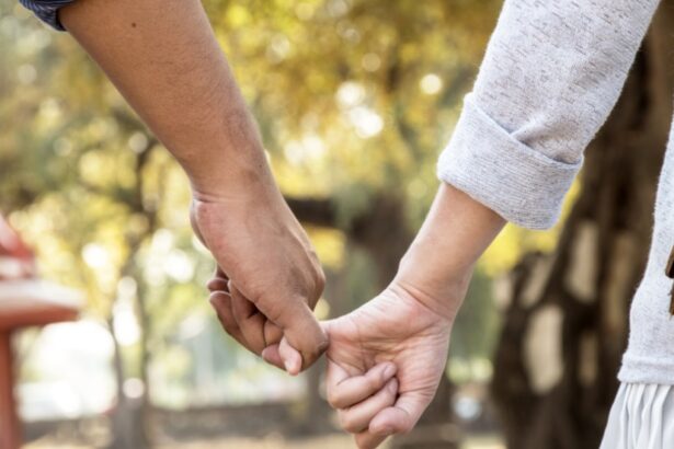 asa ceva n ati mai auzit in viata voastra si a lasat nevasta copiii si afacerea pentru amanta iar acum cele doua s au imprietenit si l au reclamat 69974657942a9