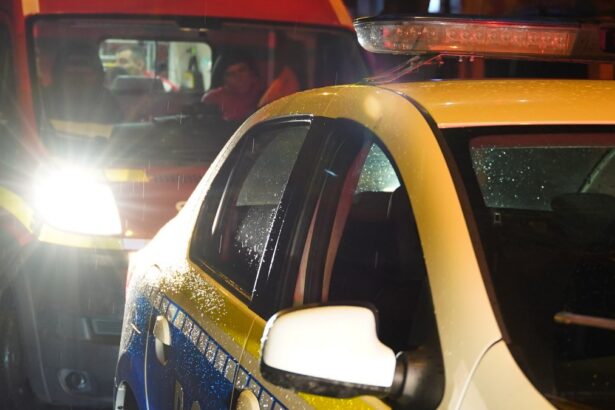 detalii de la scandalul din benzinarie unde o femeie a fost batuta cu piese de mobilier o suna multi barbati si ii are trecuti in telefon cu nume de femei 698c58204d84c