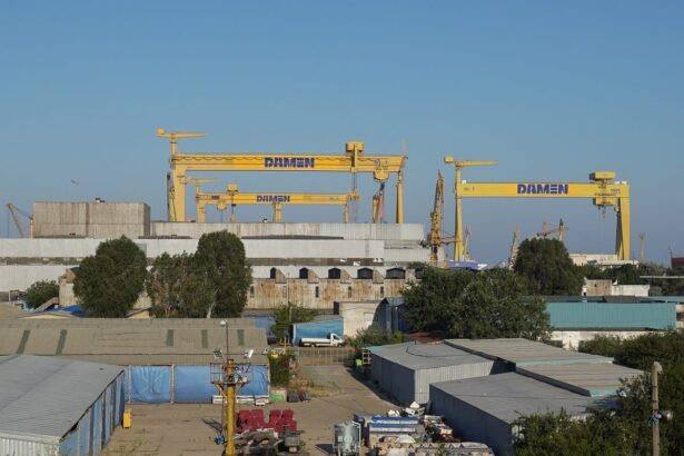 disperare la santierul naval mangalia a fost taiat curentul caminelor pentru muncitori 698efb27e774a