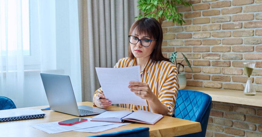 factura pentru veniturile din drepturi de autor dda cand se emite si cum se calculeaza contributiile in 2026 69819ac8c6577