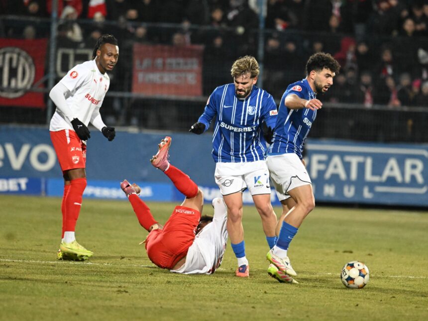 farul a pierdut cu dinamo si nu mai are decat sanse pur teoretice la play off ul superligii 6984375c2bde4