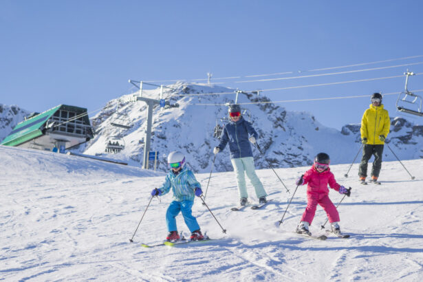 incepe vacanta de schi din februarie 2026 primele judete unde nu se mai fac cursuri cand au zile libere elevii din bucuresti si ilfov 697ef7b99b2c2