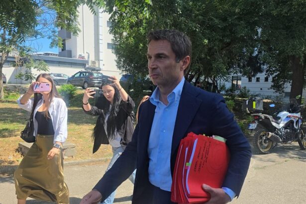 momente decisive la tribunalul constanta este vizat primul dosar dna al lui cristian radu primarul suspendat din mangalia cazul fusese pus pe pauza de o interventie surpriza 69895f72b1a77