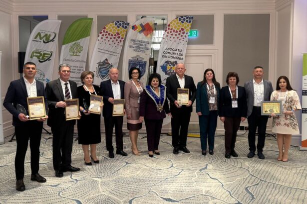 opt primari din judetul constanta au primit distinctii in cadrul adunarii generale a asociatiei comunelor din romania vezi aici cine sunt acestia 698b59eee0fbb