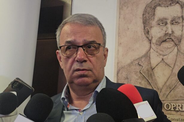 primarul chitac avansam cu modernizarea institutiilor de invatamant din constanta vezi aici stadiul lucrarilor la doua dintre scoli si un liceu 6990838fe5d1b