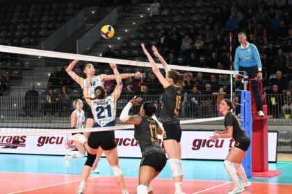 regal voleibalistic in sala sporturilor csm constanta csm volei alba blaj 6990708822375