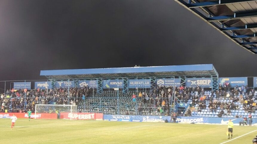 soc ruptura intre conducerea de la farul constanta si peluza marina 6983c6eb297e8